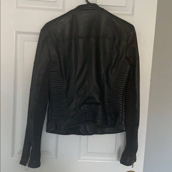 Leather jacket - Picture 2 of 3